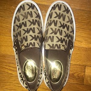 Michael Kors logo brown slip on shoes
